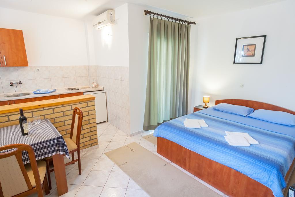 Apartament Mitrovic *
